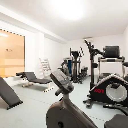 Tropicana Отель