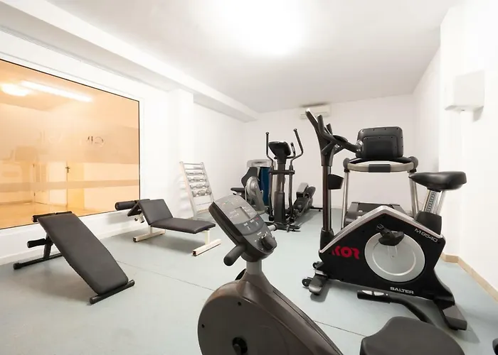 Tropicana Готель